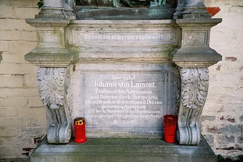 [Grabst&auml;tte Lamonts]